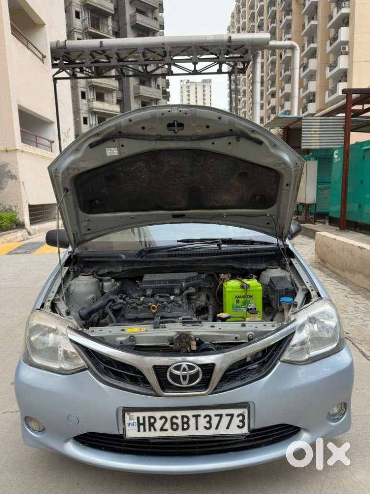 Toyota Etios V, 2012, Petrol
