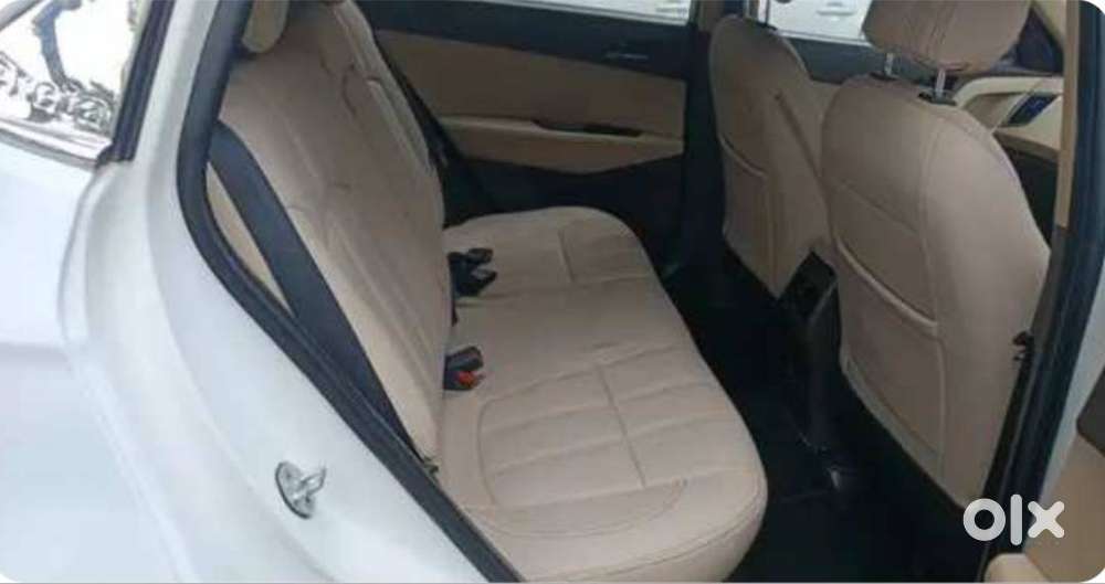 Hyundai Creta- August 2015 (petrol)