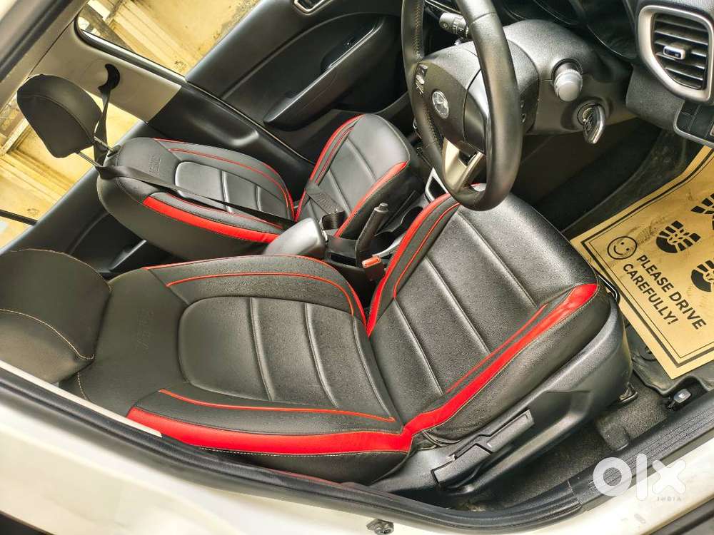 Hyundai Venue 1.2 Kappa S+ Mt Petrol – Stylish Compact Suv  6 Airbags