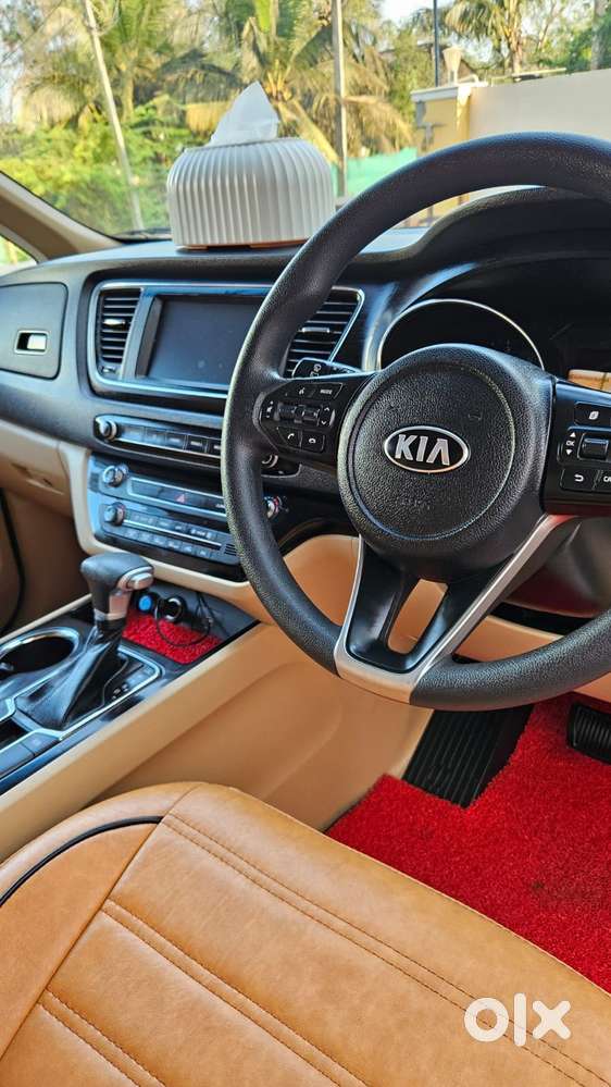 Kia Carnival Premium, 2021, Diesel