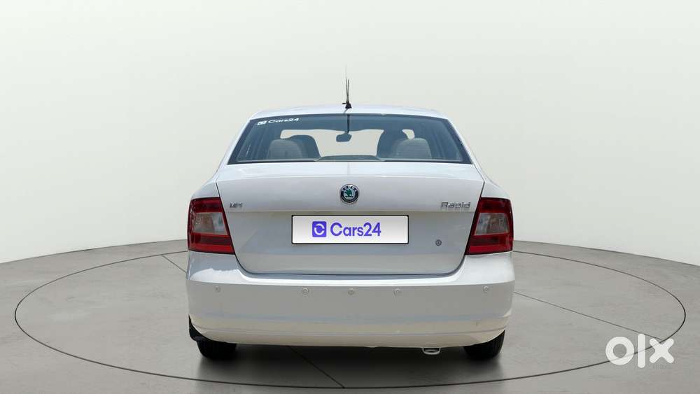 Skoda Rapid 2011-2013 1.6 Mpi At Ambition, 2013, Petrol