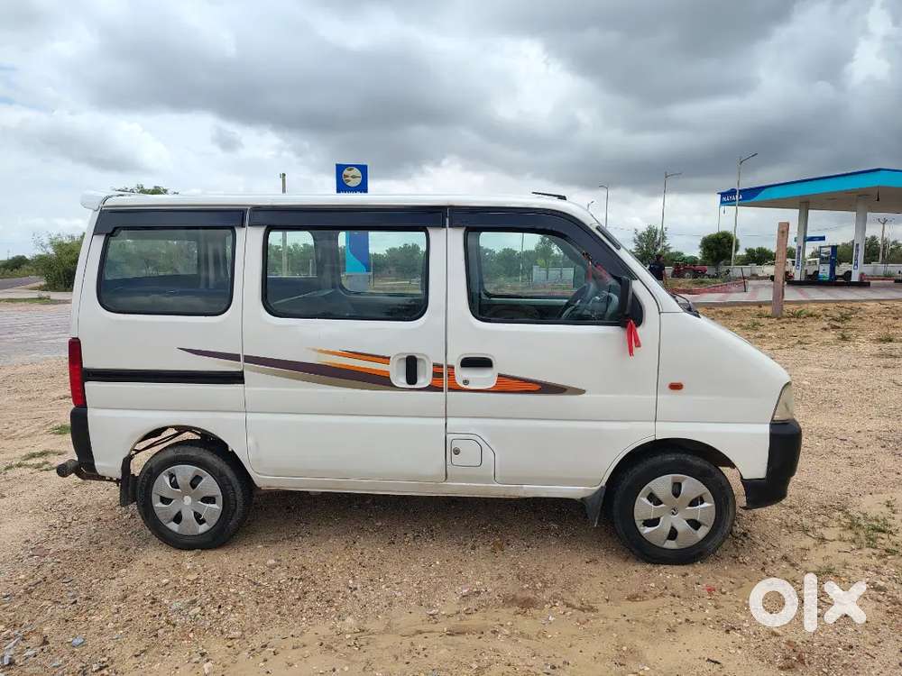 Maruti Suzuki Eeco 2016