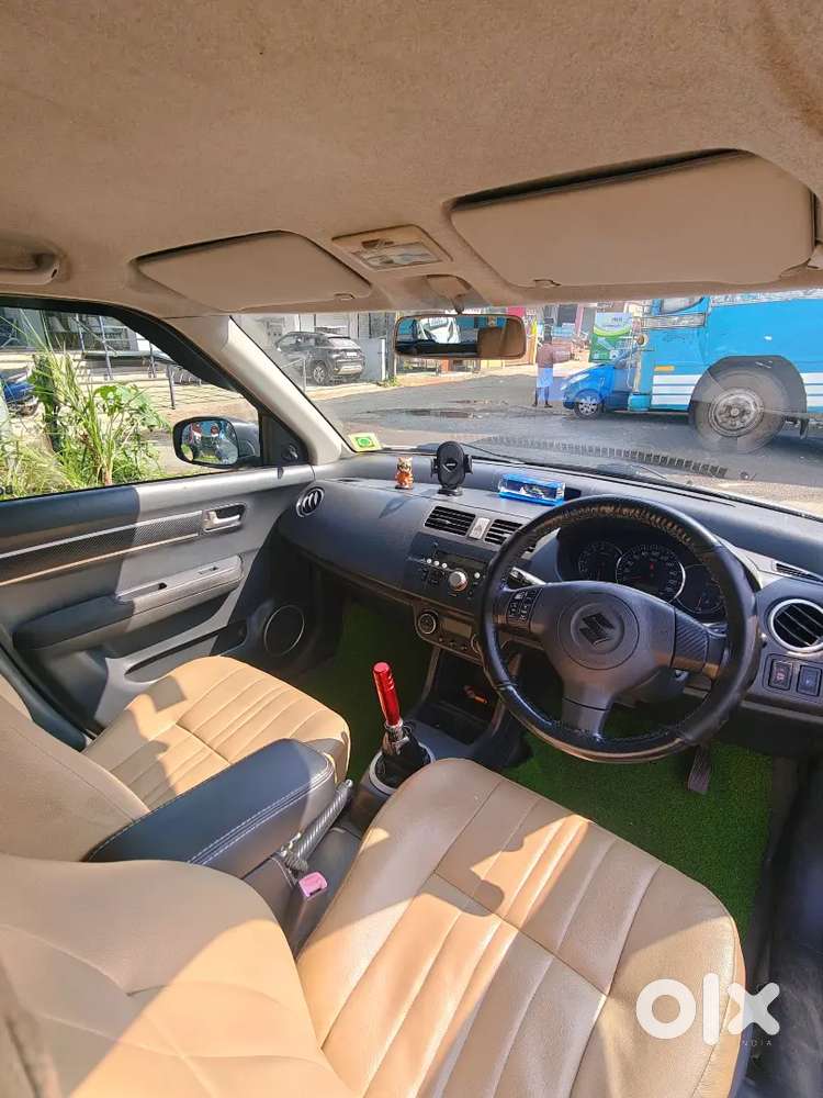 Maruti Suzuki Swift 2011 Petrol