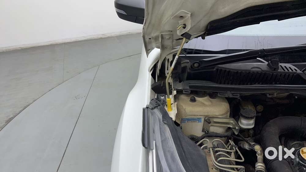 Tata Nexon 1.2 Revotron Xma Amt (s), 2022, Petrol