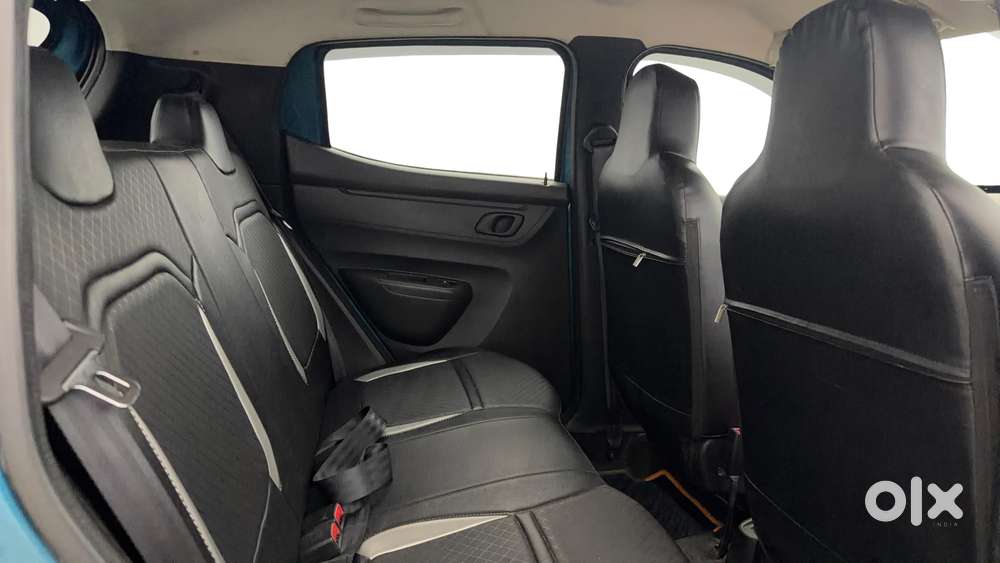 Renault Kwid 2019-ongoing 1.0 Rxt Amt (o), 2020, Petrol