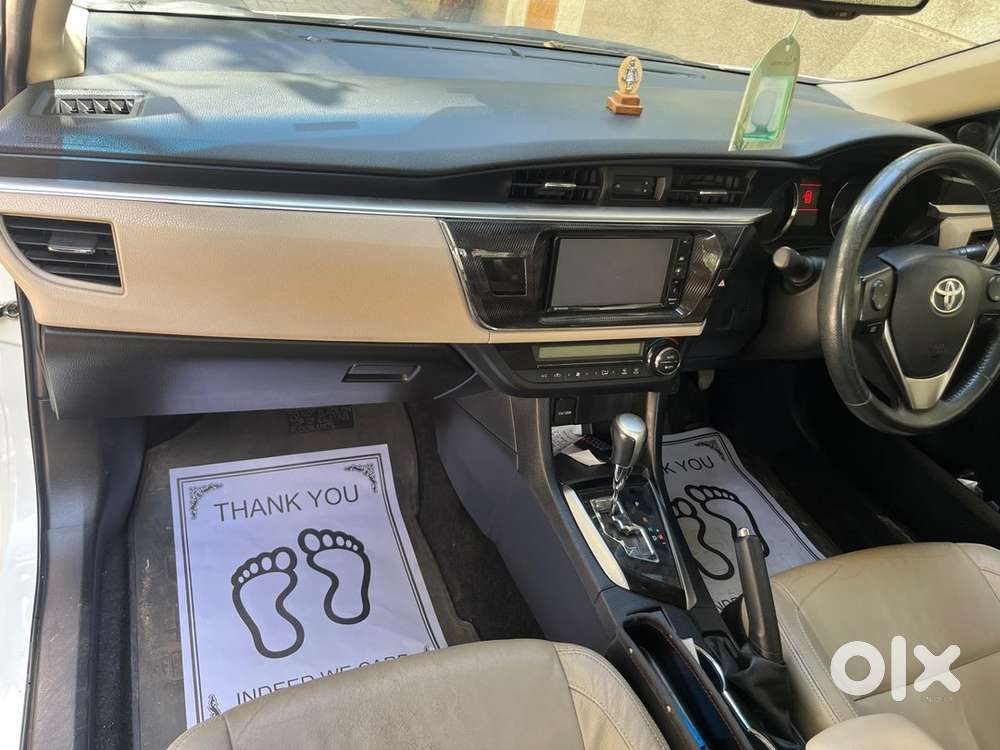 Toyota Corolla Altis 2016