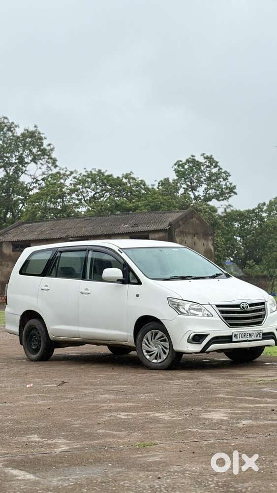 Toyota Innova 2.5 G (diesel) 8 Seater, 2013, Diesel