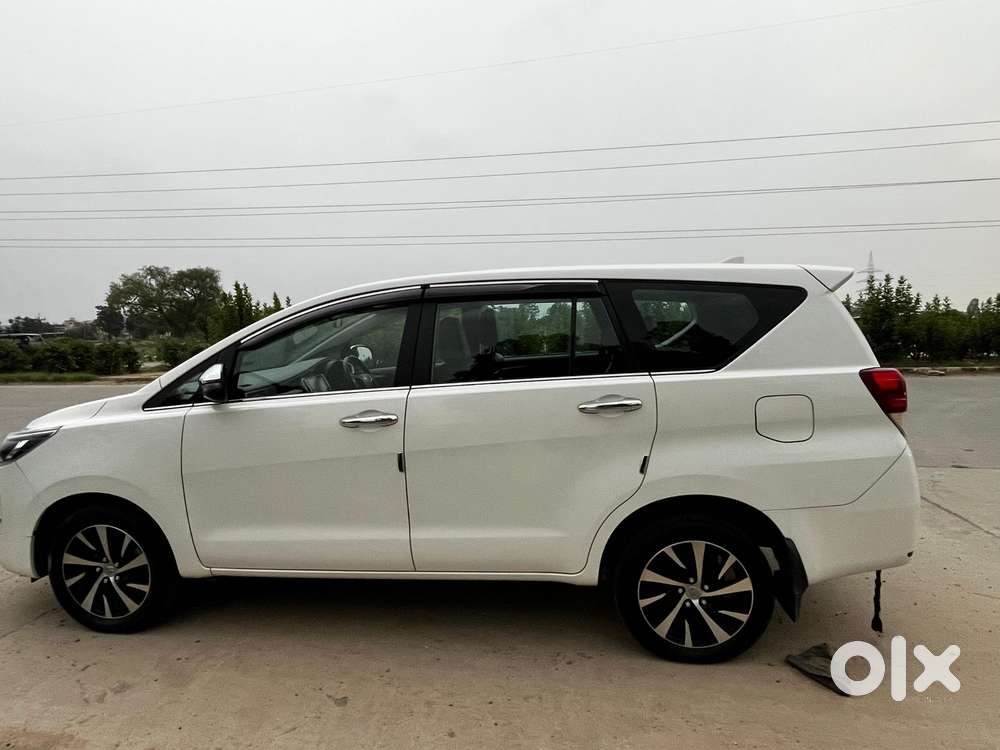 Toyota Innova Crysta 2.4 Z 7 Str, 2024, Diesel