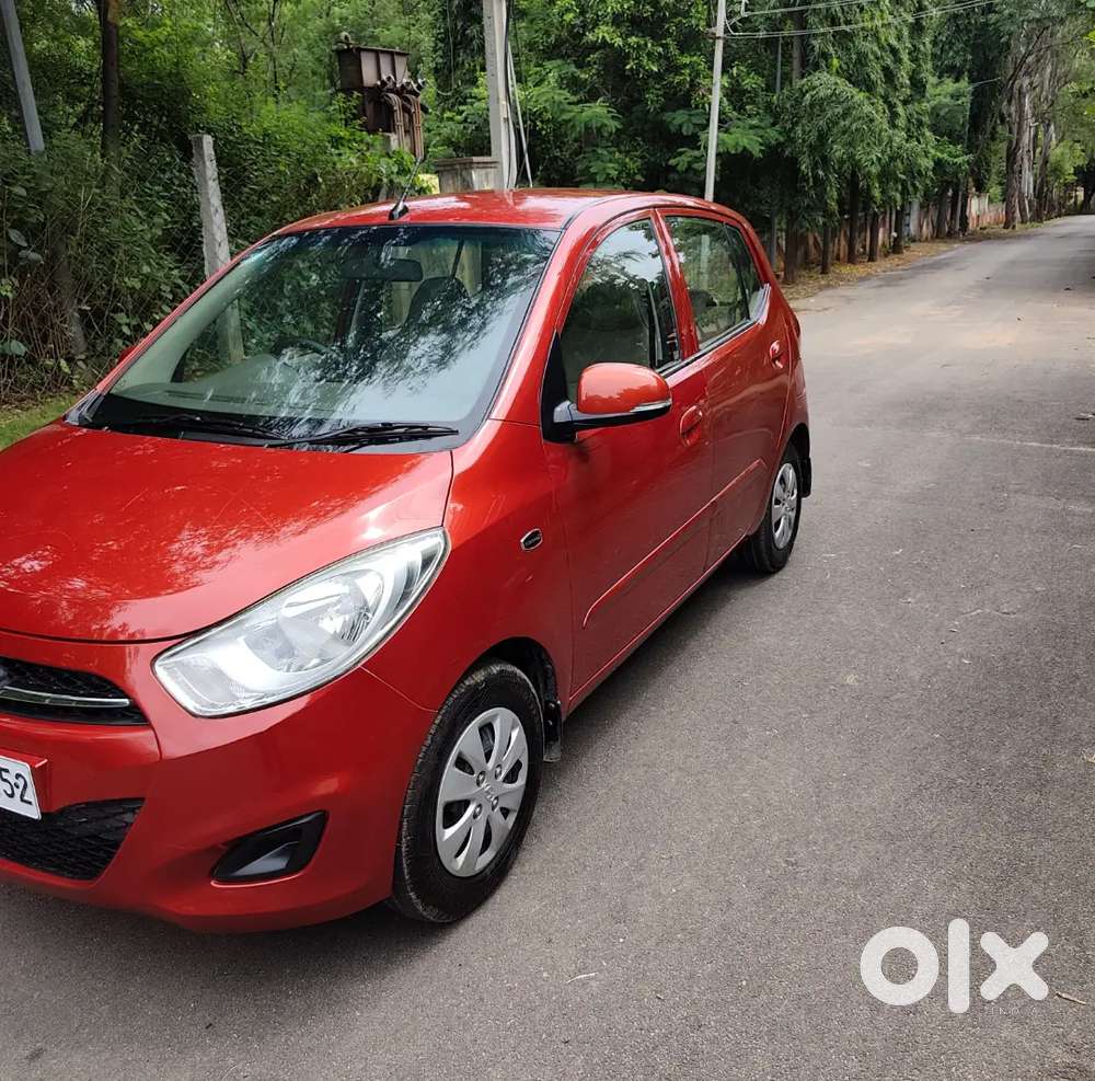 Hyundai I10 Sportz Petrol Automatic Transmission2011 Rc Valid 2031