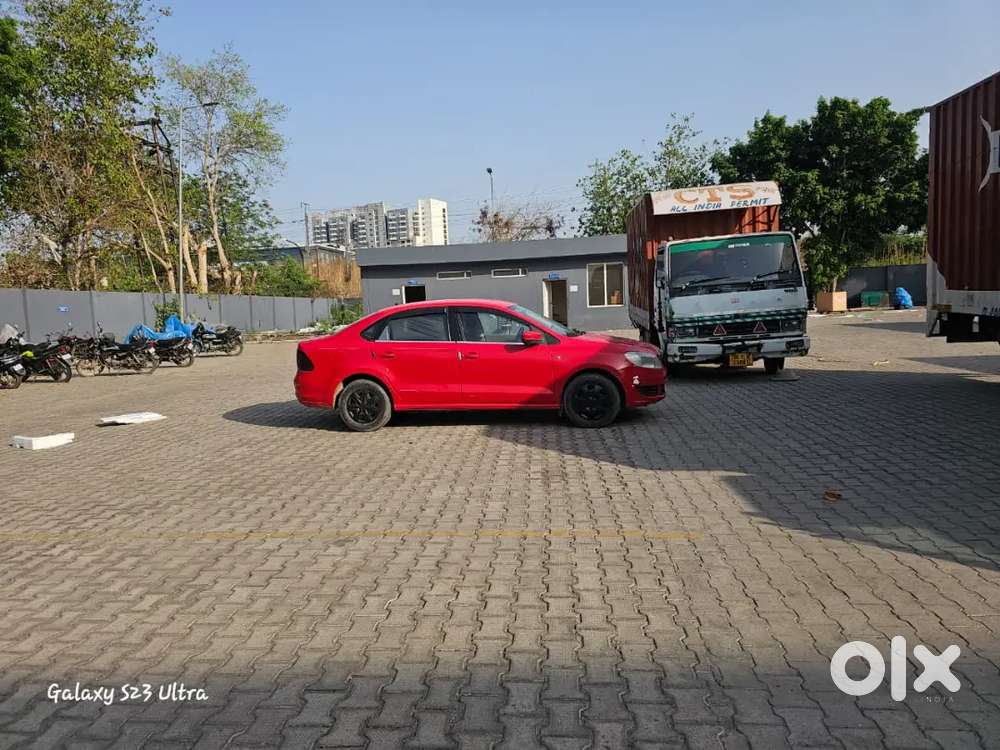 Skoda Rapid 2012 Flashy Red Colour Cng & Petrol Gadi Ek Number H