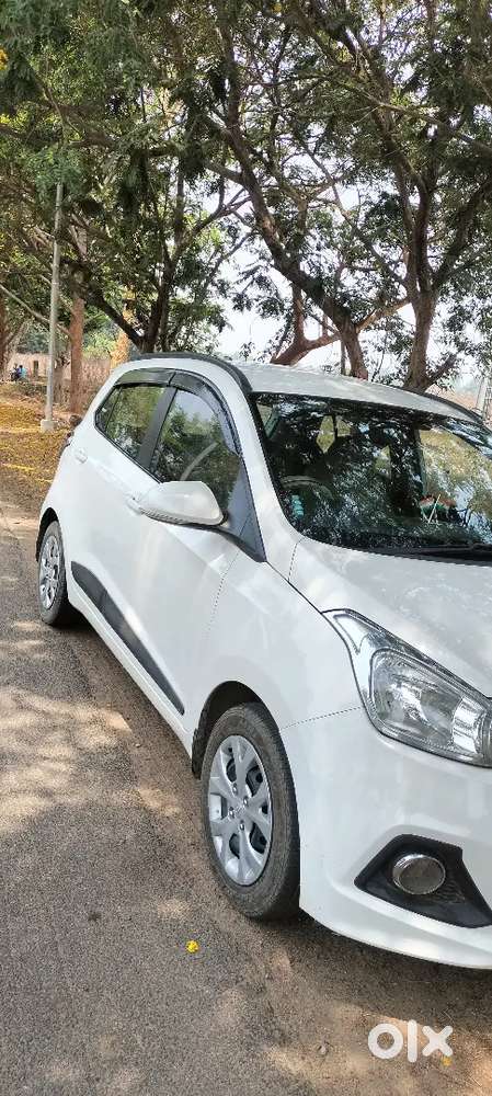 Hyundai Grand I10 2015 Petrol Good Condition