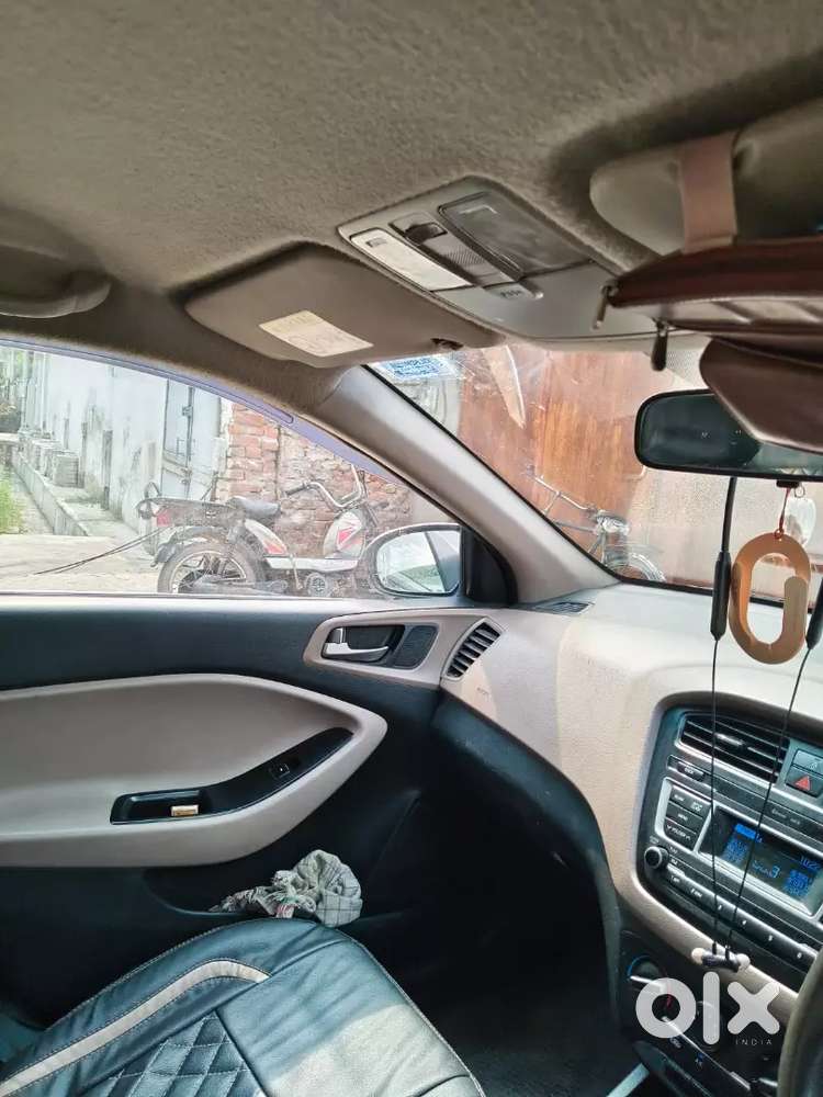 Acchi Gadi Hai Bahar Se Cng Lagi Hui Hai Rc Per Rc Per Chadhi Hui Hai