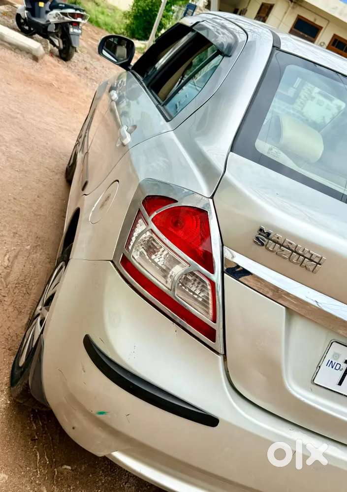 Maruti Suzuki Swift Dzire 11/2013