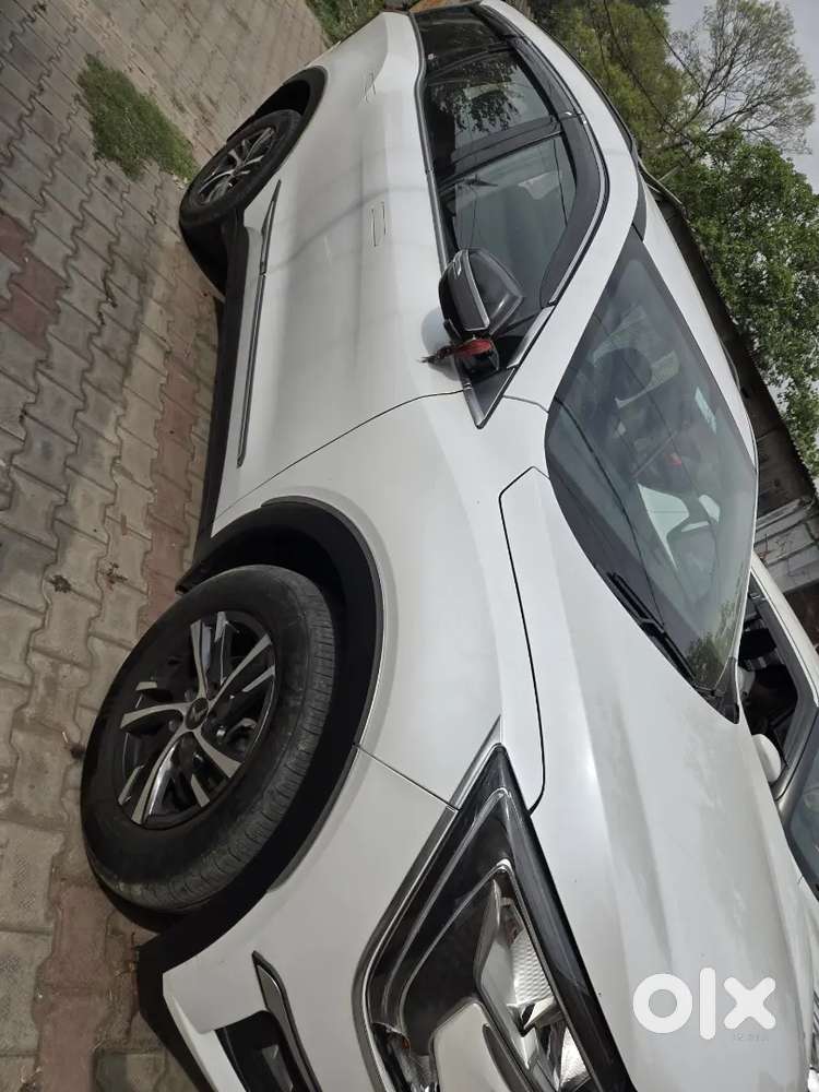 Mahindra Xuv700 2024