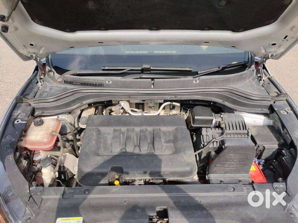 Mahindra Xuv700 2.2 Ax 7 Diesel Mt Str, 2022, Diesel
