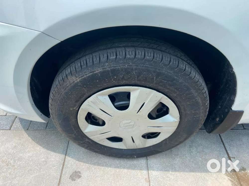 Maruti Suzuki Swift Dzire 1.3 Vxi, 2015, Petrol