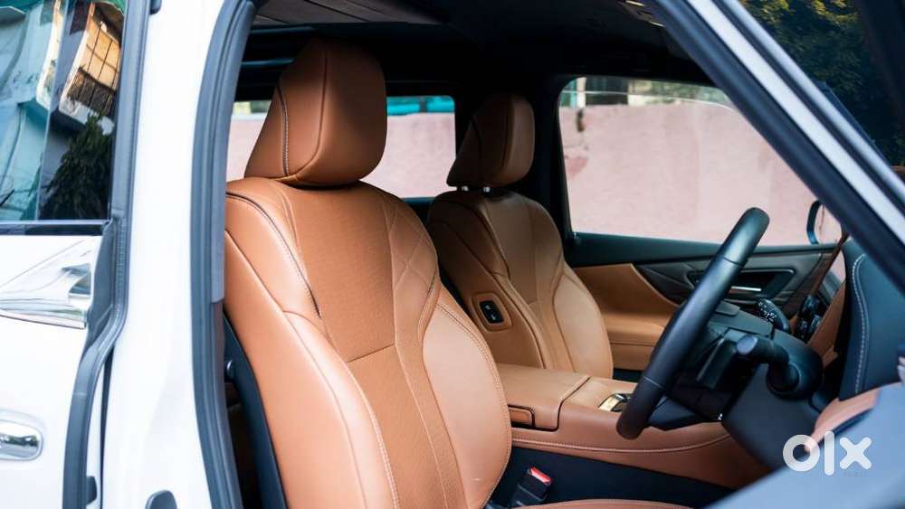 Toyota Vellfire Vip – Executive Lounge, 2024, Petrol