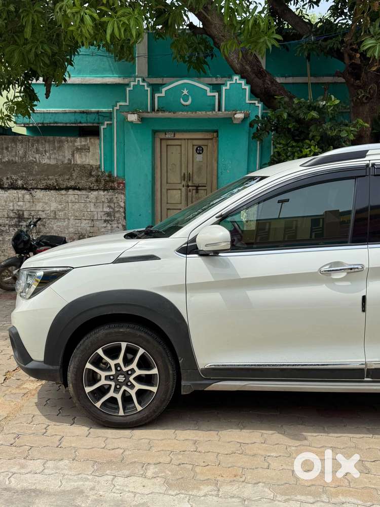 Maruti Suzuki Xl6 1.5 Alpha Mt, 2023, Petrol