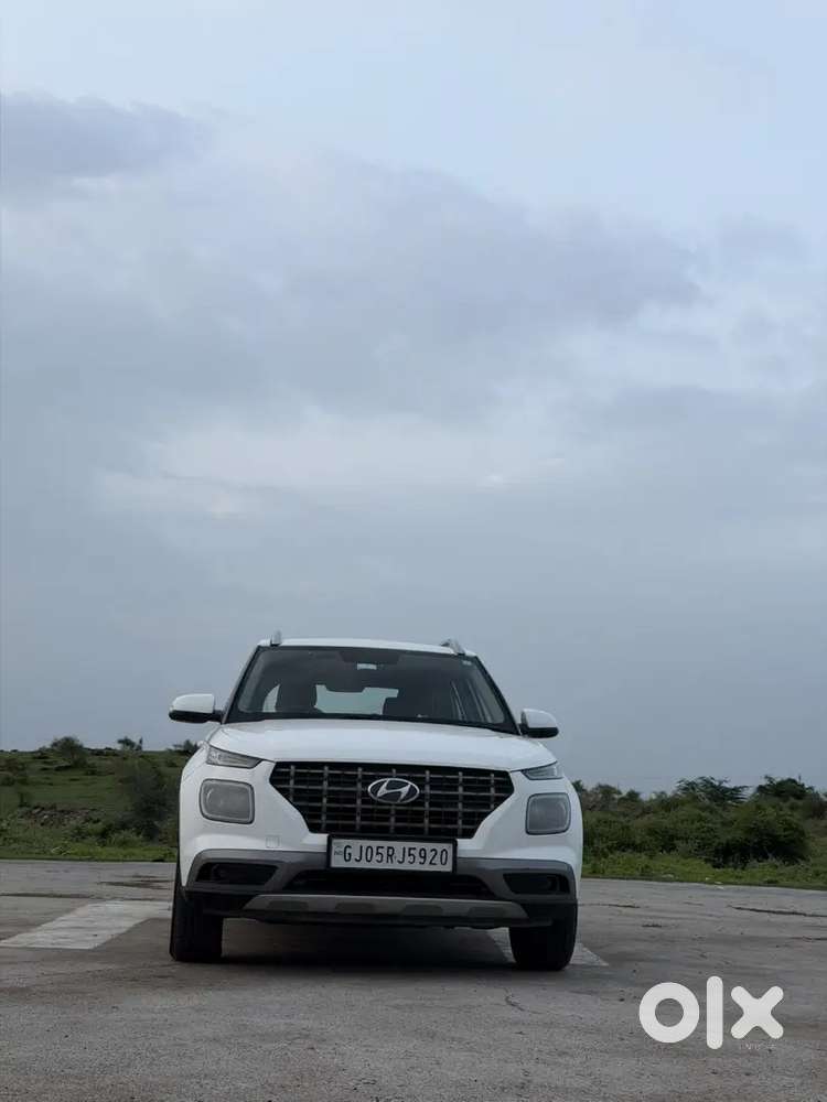 Hyundai Venue 2020 Manual