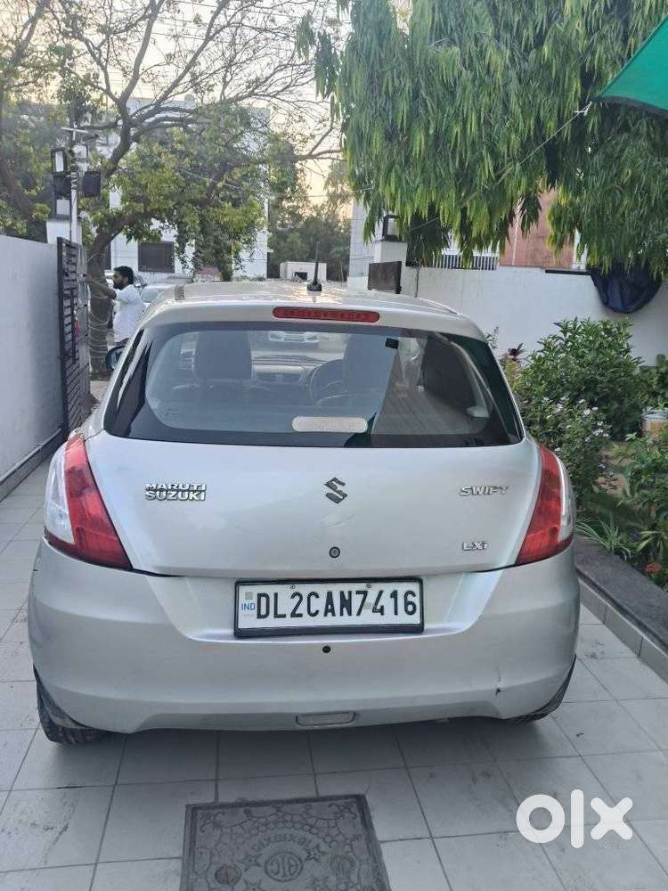 Maruti Suzuki Swift Lxi Option, 2011, Petrol