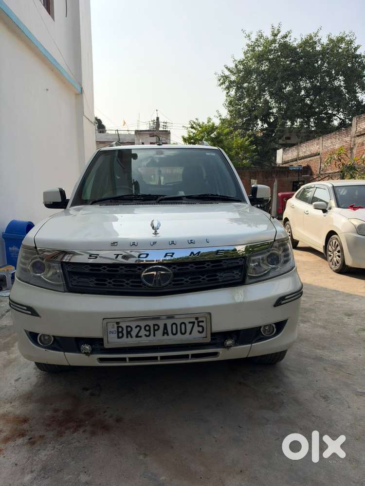 Tata Safari Storme 2017