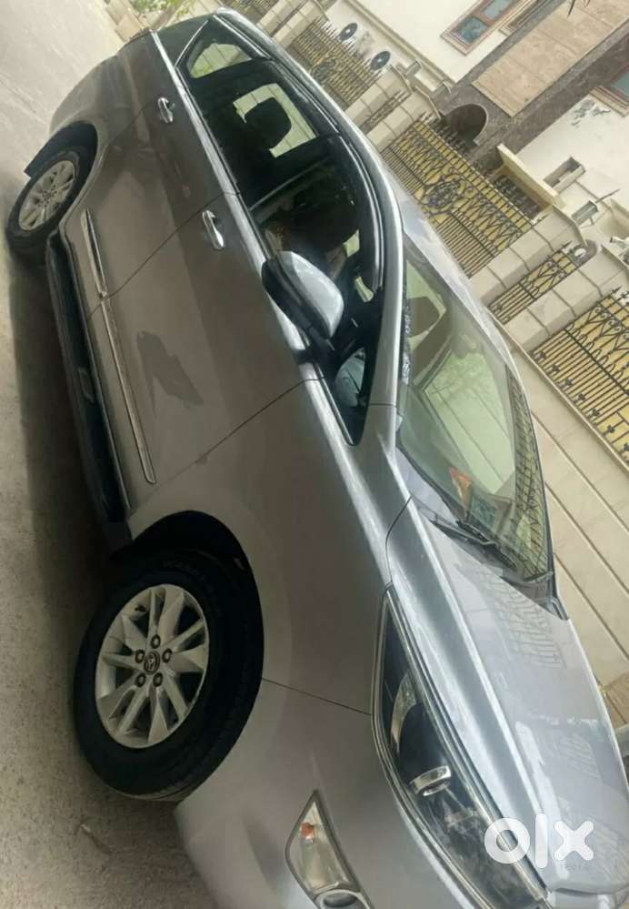 Toyota Innova Crysta [2020-ongoing] 2.4 Vx 7 Str, 2017, Diesel