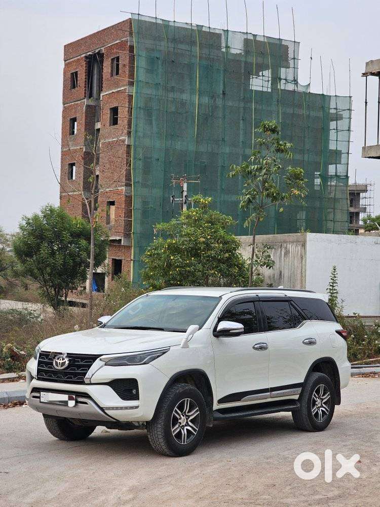 Toyota Fortuner 4x2 At 2.8 Diesel, 2021, Diesel