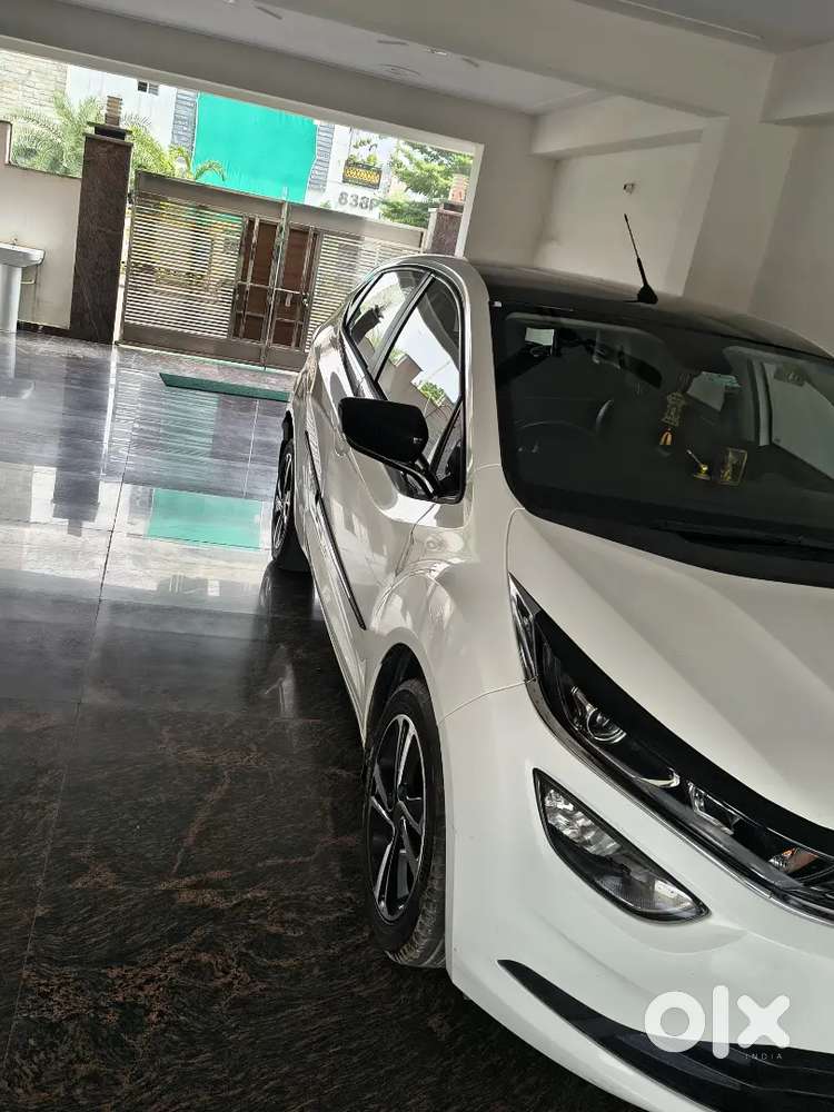 Tata Altroz 1.2 2023 Km Driven