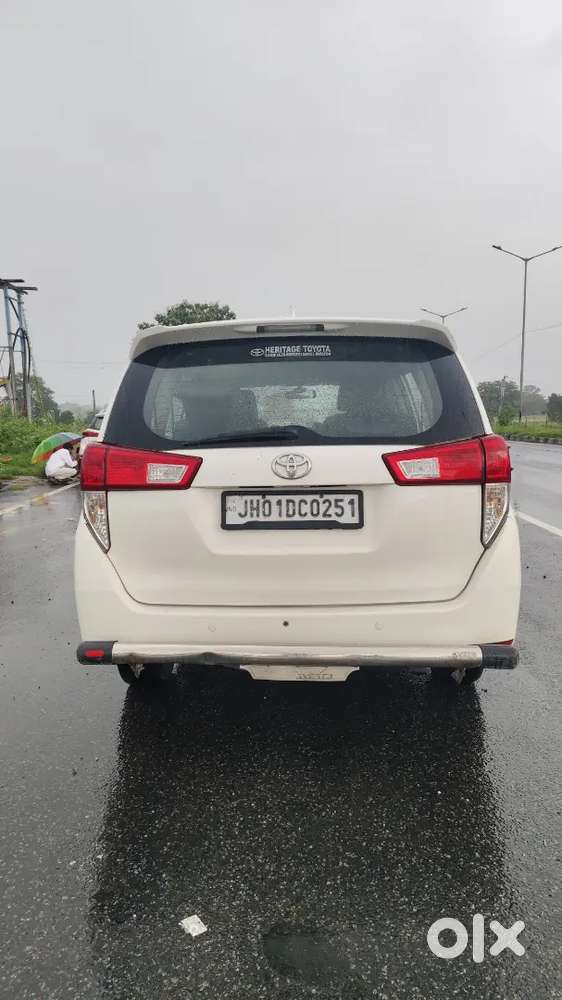Toyota Innova Crysta 2.4 G 2018