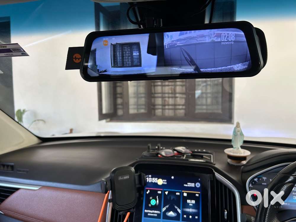 Sunroof, Electric Seats, Ventilated Seats, 360 Cam, Etc Etc