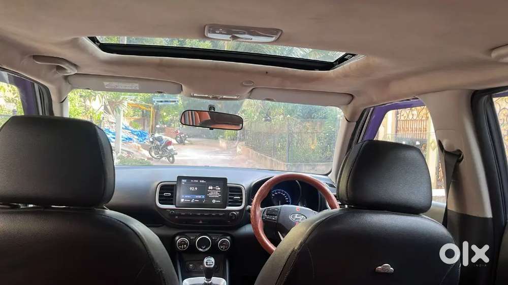 Hyundai Venue Crdi Manual 2021