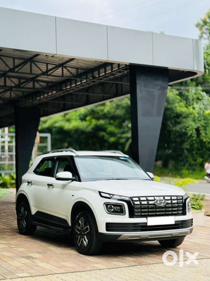Hyundai Venue, 2022, Petrol