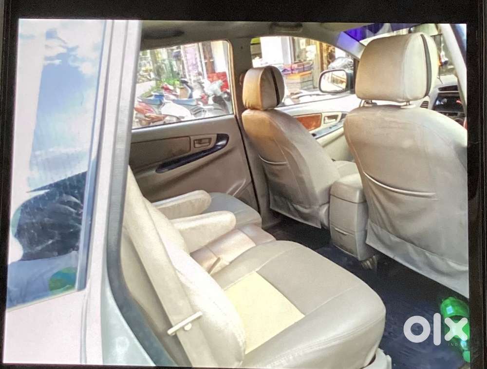 Toyota Innova 2010 Diesel 319965 Km Driven