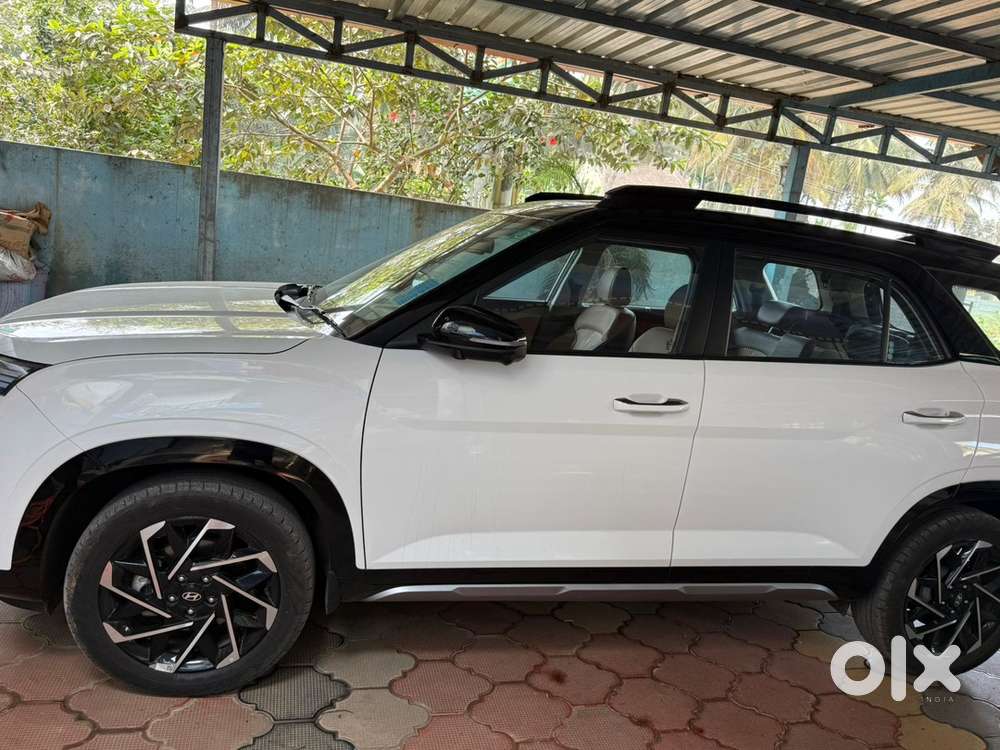 Hyundai Alcazar Signature 2025