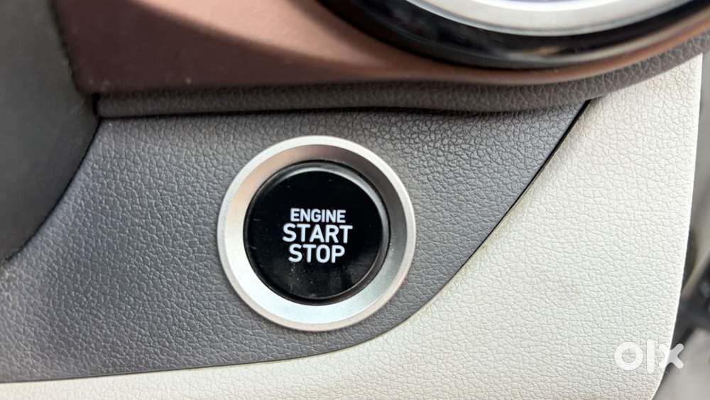 Hyundai Aura Sx (o) Manual, 2023, Petrol