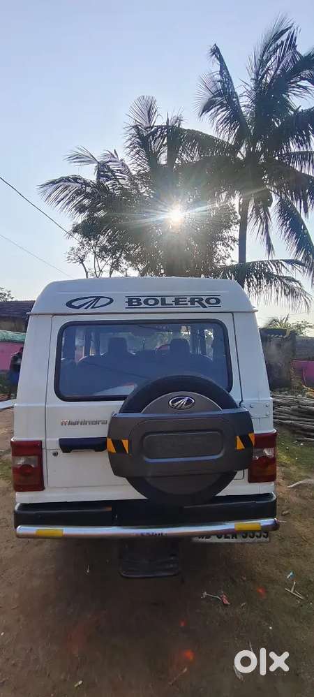 Mahindra Bolero Power Plus 2016 ( 9 Siter With Ac)