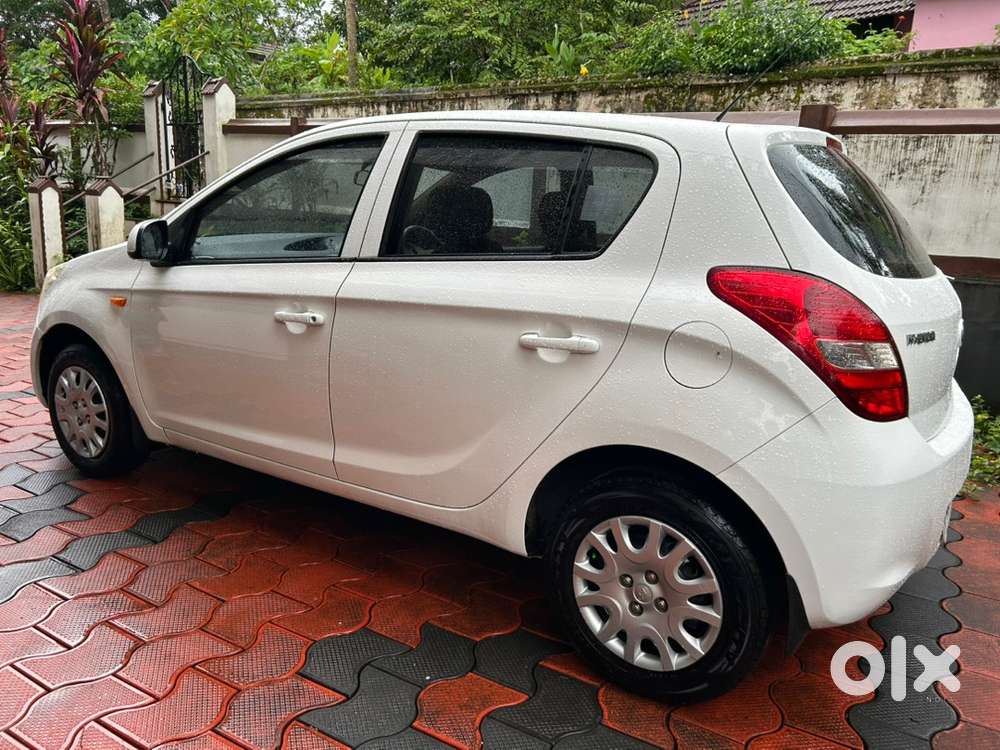 Hyundai I20 Petrol Well Maintained 2010