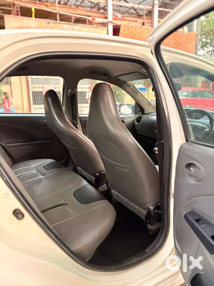 Dl Toyota Etios 2012 Petrol