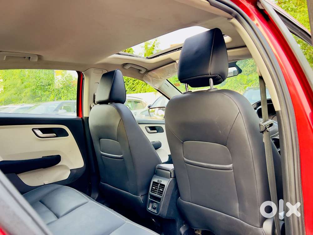 Tata Altroz Xz Plus (s), 2026, Petrol