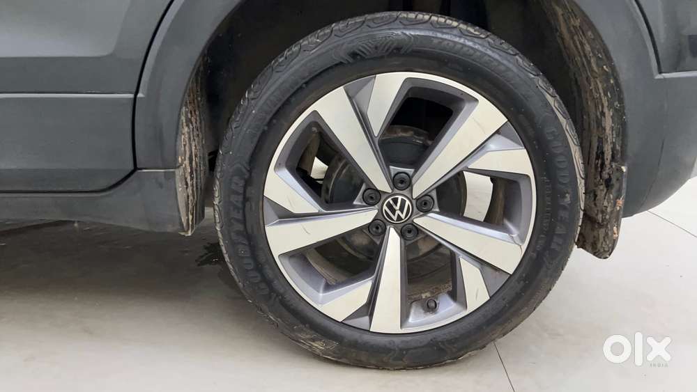 Volkswagen Taigun Topline 1.0 Tsi At (electric Seats), 2022, Petrol