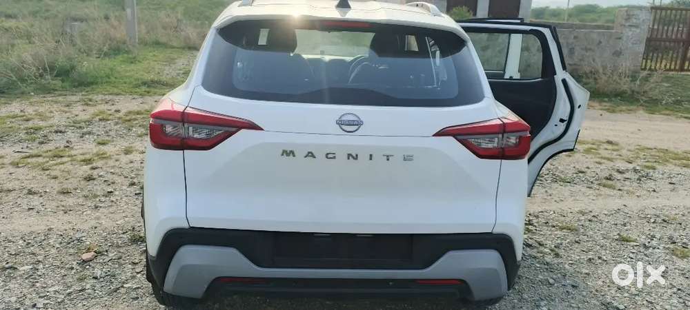 Nissan Magnite 1.0 Xe 2026 Car