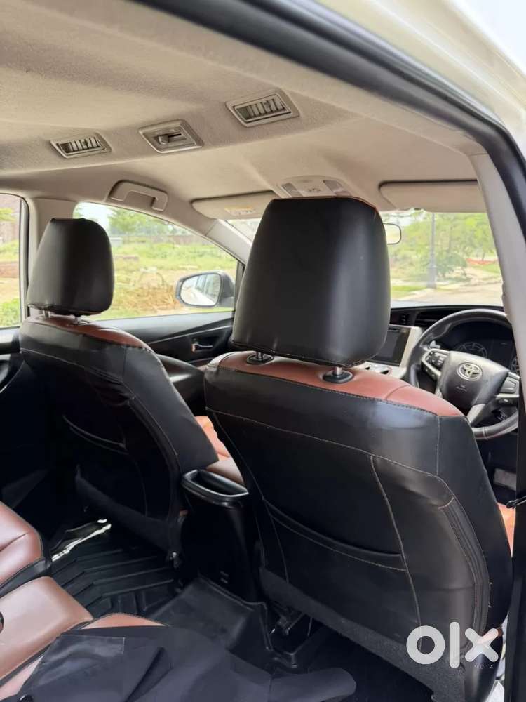 Toyota Innova Crysta [2020-ongoing] 2.4 Gx 7 Str, 2018, Diesel