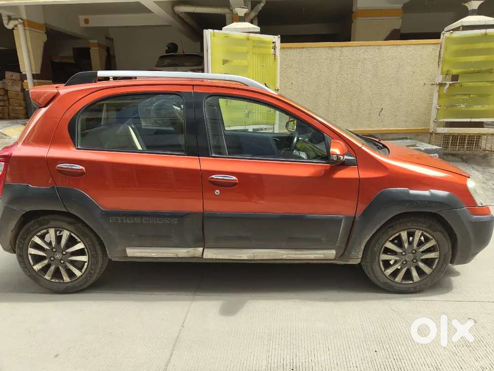 Toyota Etios Cross 1.4 2015