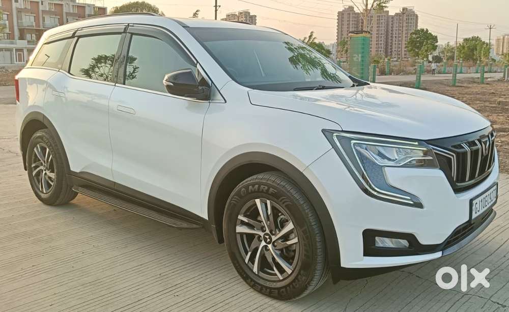 Mahindra Xuv700 2.2 Ax 5 Diesel At 7 Str, 2025, Diesel