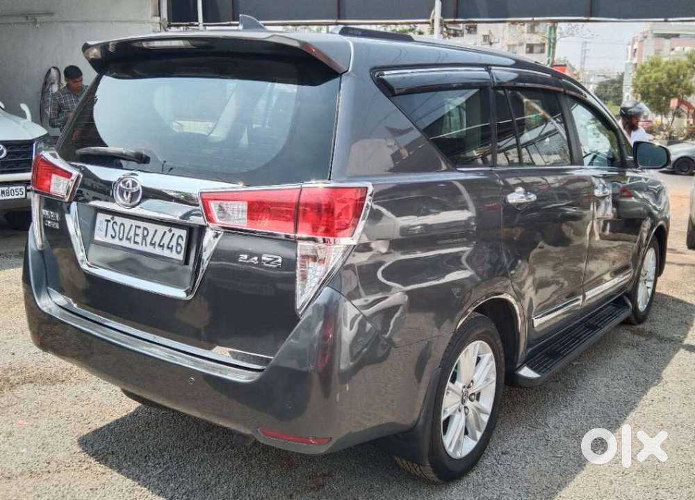 Toyota Innova Crysta Zx 2.4 Diesel 7 Seater, 2016, Diesel