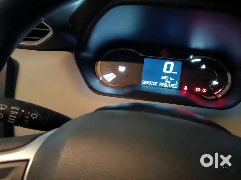 Nissan Magnite 2024 Petrol 6800 Km Driven