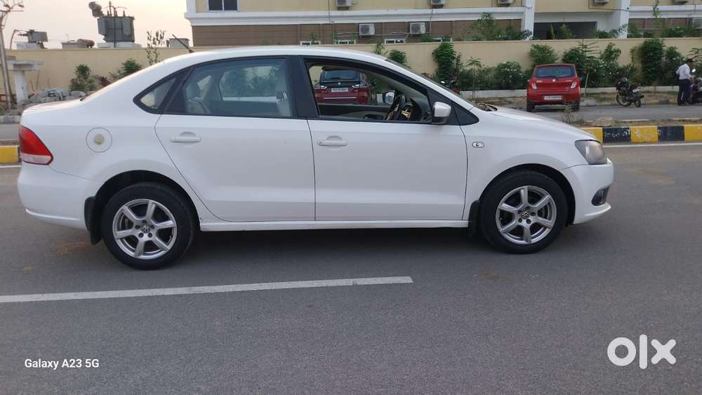 Volkswagen Vento 2010-2013 Petrol Highline At, 2014, Petrol