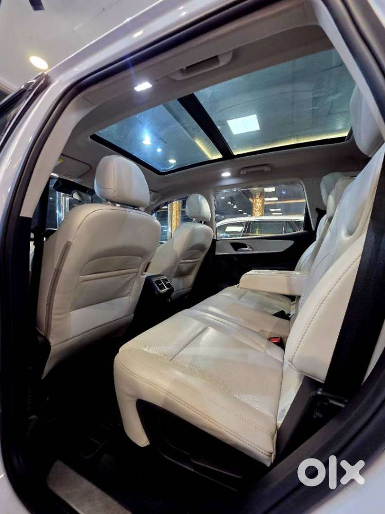 Mahindra Xuv700 2.2 Ax 7 Diesel Mt Str, 2024, Diesel