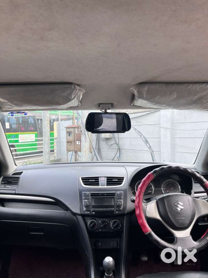 Maruti Suzuki Swift Vxi 1.2 Abs Bs-iv, 2017, Petrol