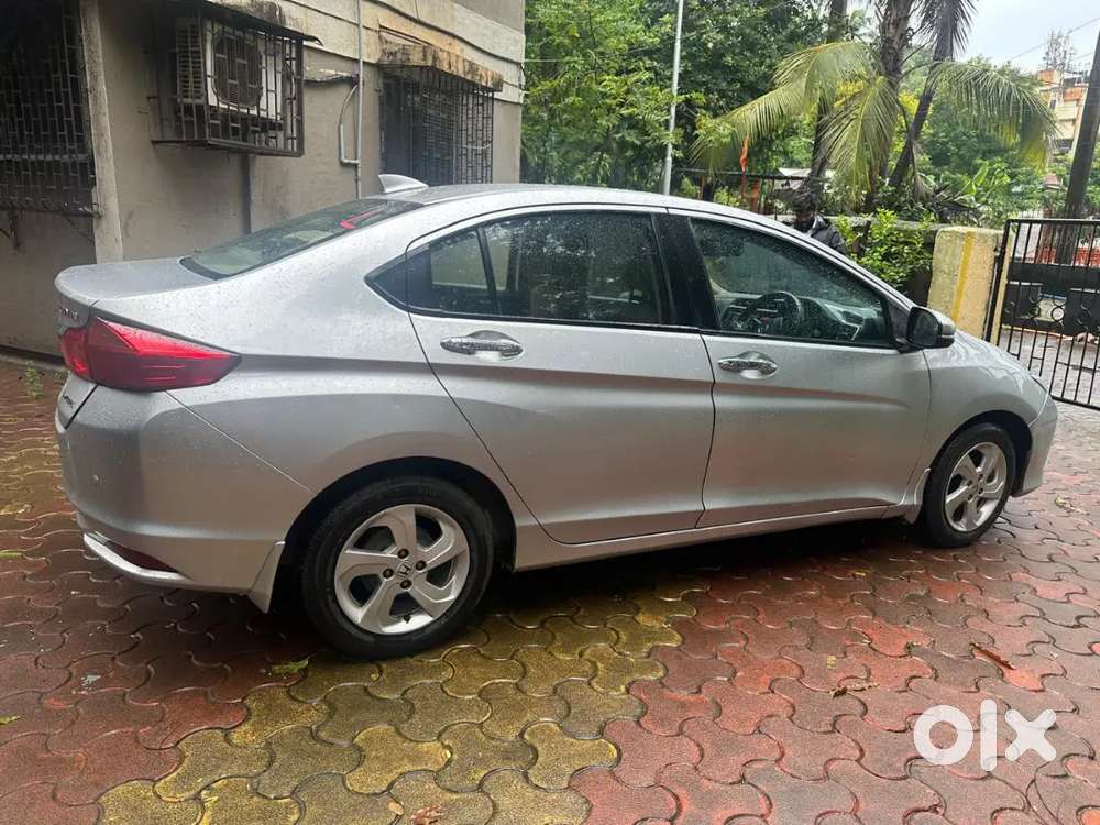 Honda City 1.5 V 2016
